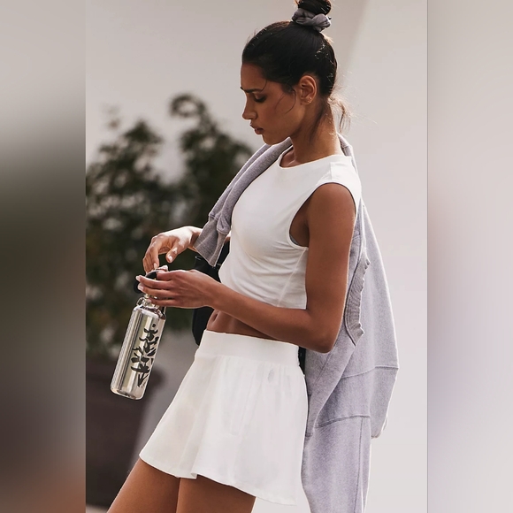 🪷NWT Free People FP Movement Hot Shot Skort set in White 🤍 L - Picture 4 of 8